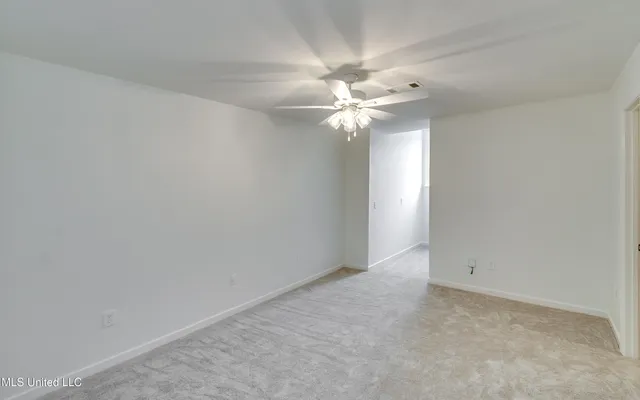 $925,000 | 200 Cripple Creek Road, Canton, MS 39046