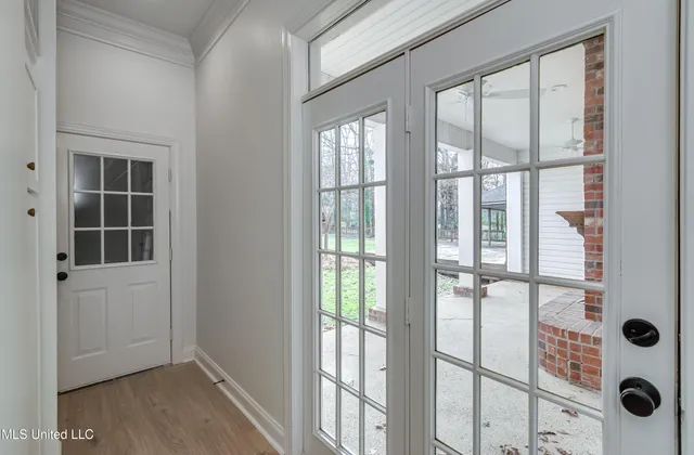 $925,000 | 200 Cripple Creek Road, Canton, MS 39046