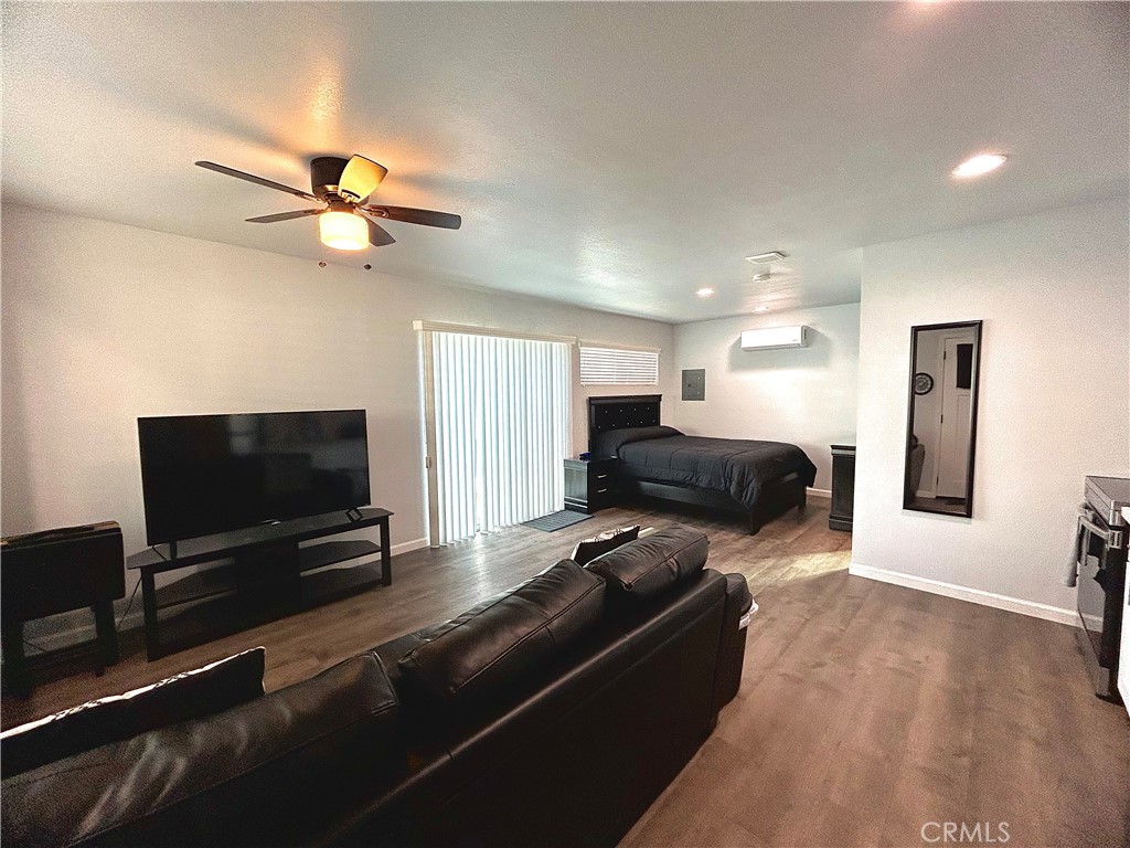 3152 Lime Street Riverside, CA 92501 - Photo 8 of 14 Gallery Image 8