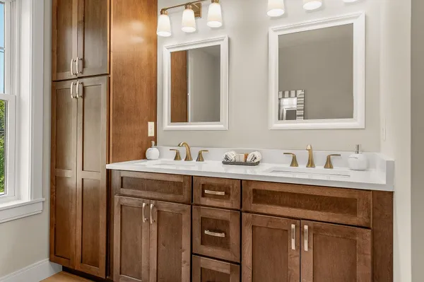 $1,495,000 | 216 Woodbury Avenue, Portsmouth, NH 03801