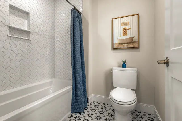 $1,550,000 | 216 Woodbury Avenue, Portsmouth, NH 03801