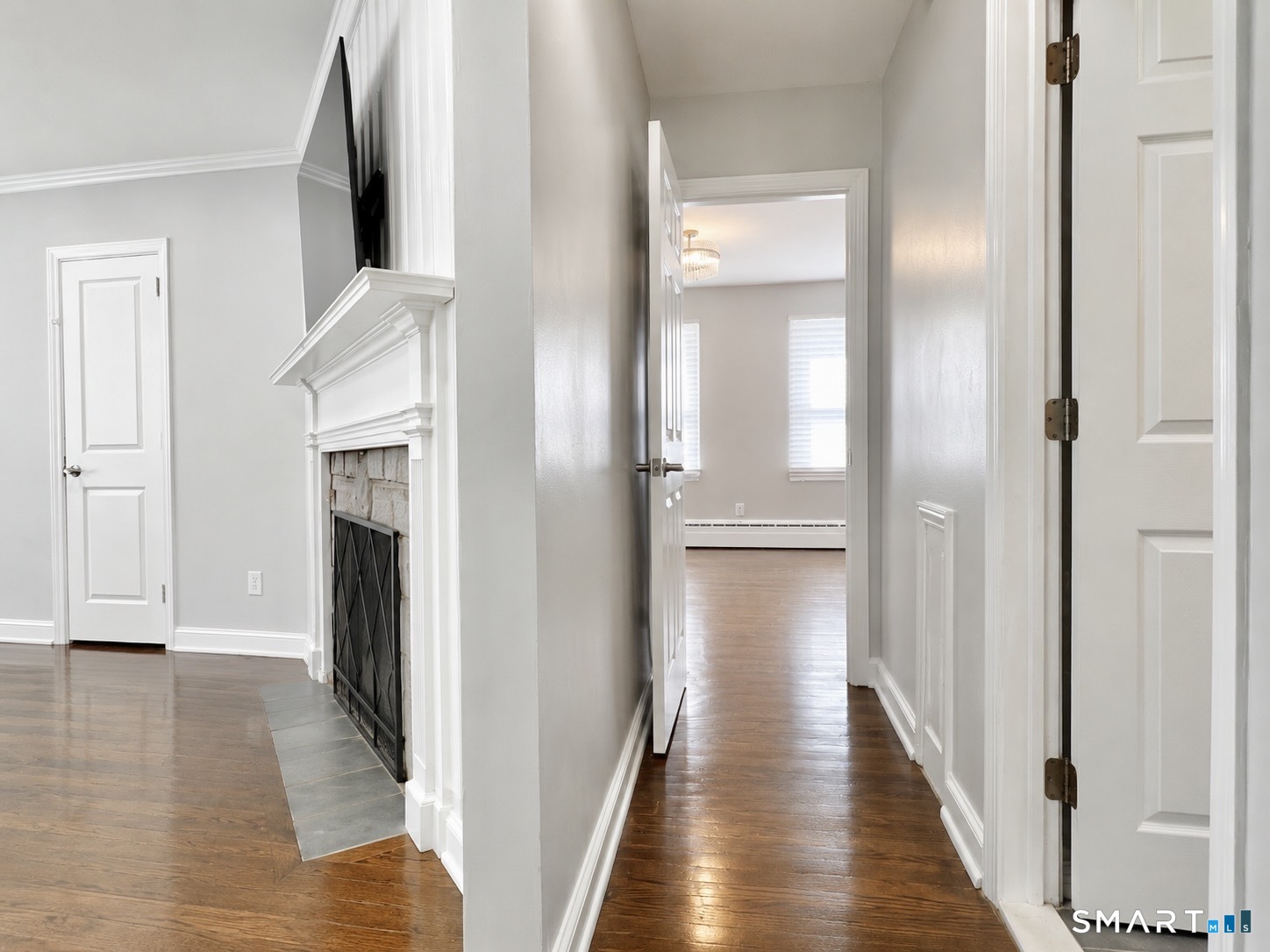 444 Huntington Road Stratford, CT 06614 - Photo 4 of 20
