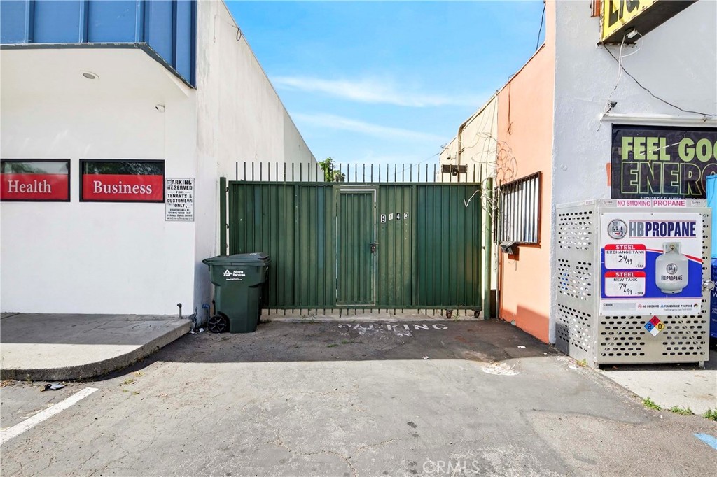 9138 Telegraph Road Downey, CA 90240 - Photo 5 of 11