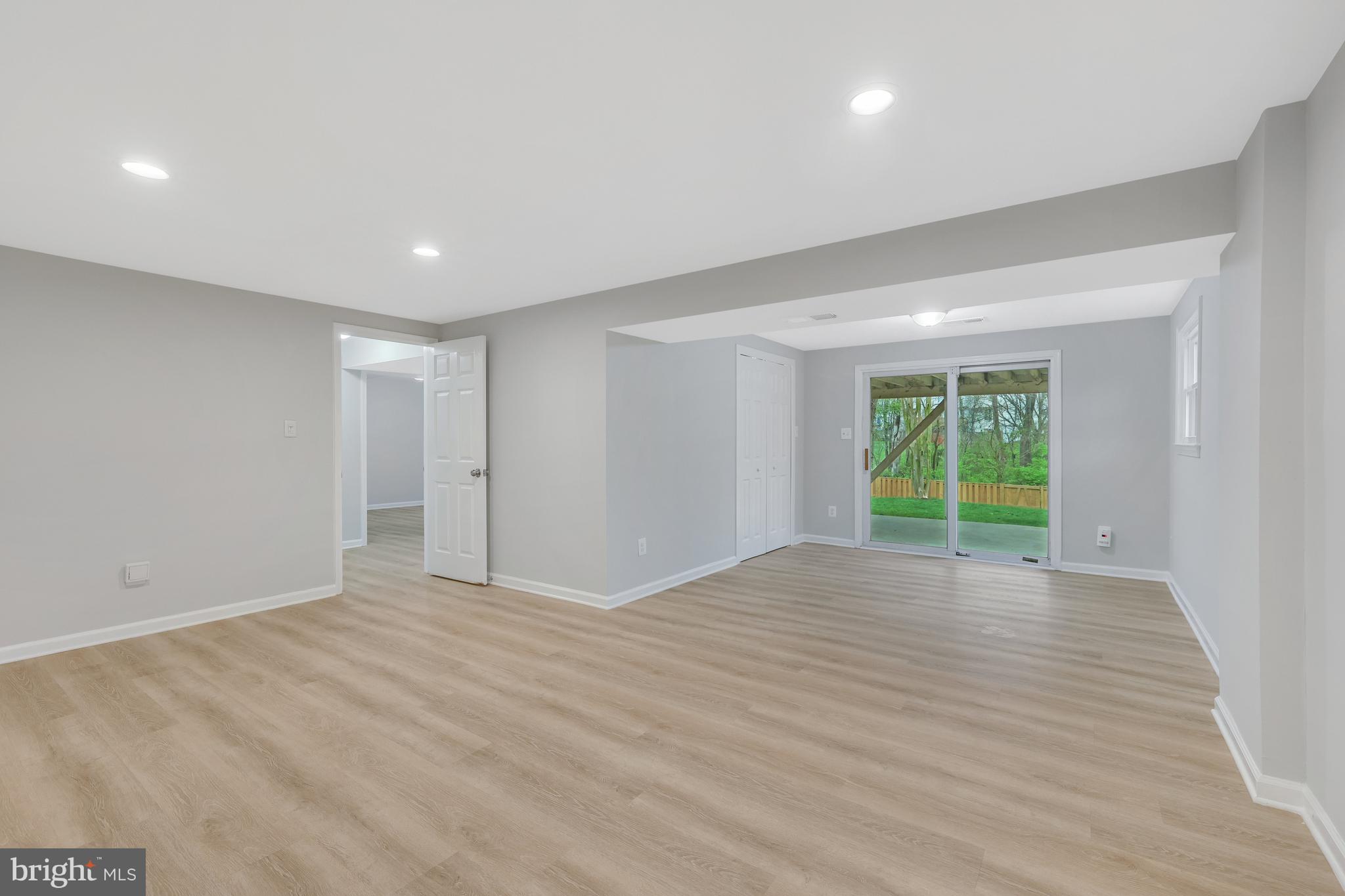 303 West Poplar Road Sterling, VA 20164 - Photo 27 of 48 Gallery Image 27
