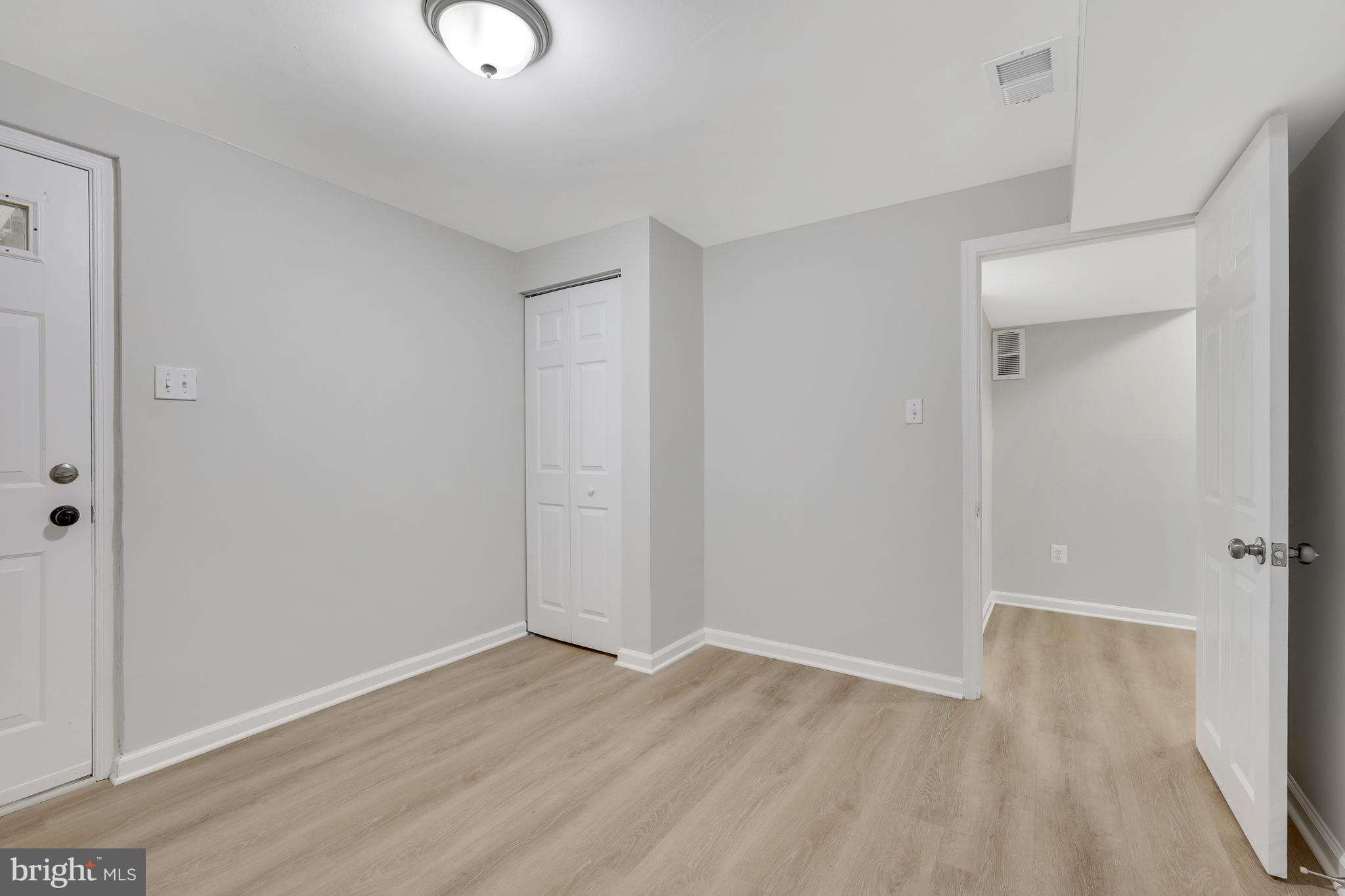 303 West Poplar Road Sterling, VA 20164 - Photo 38 of 48 Gallery Image 38