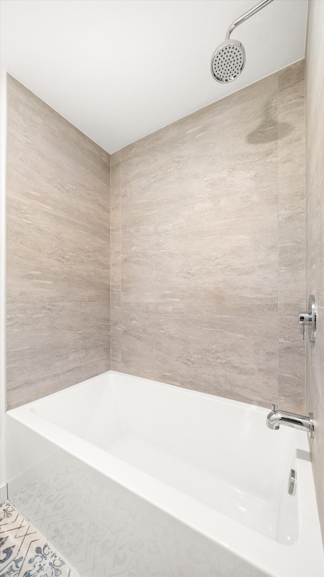 5700 Via Real, Unit 75 Carpinteria, CA 93013 - Photo 13 of 20 a bathroom with a bathtub and shower