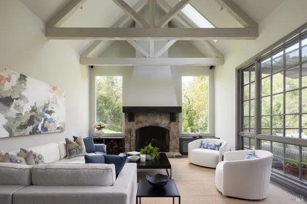 $3,895,000 | 4504 Redwood Road, Napa, CA 94558
