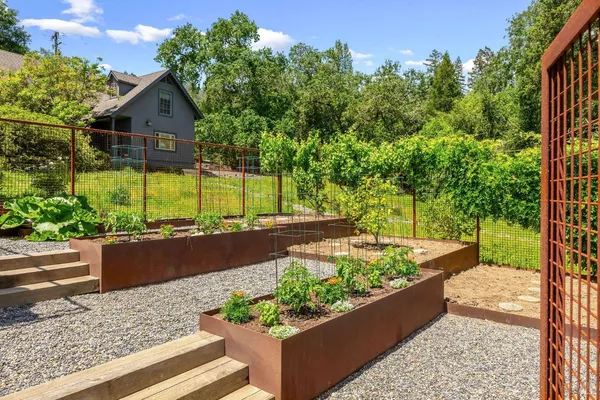 $3,895,000 | 4504 Redwood Road, Napa, CA 94558