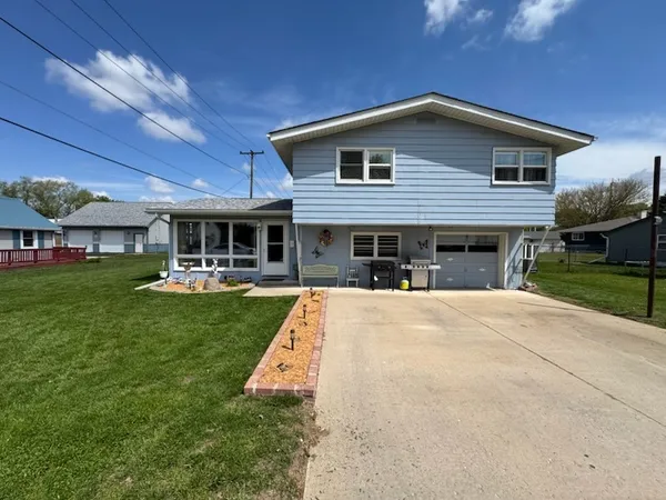 $139,900 | 1400 Bennett Drive, Rock Falls, IL 61071