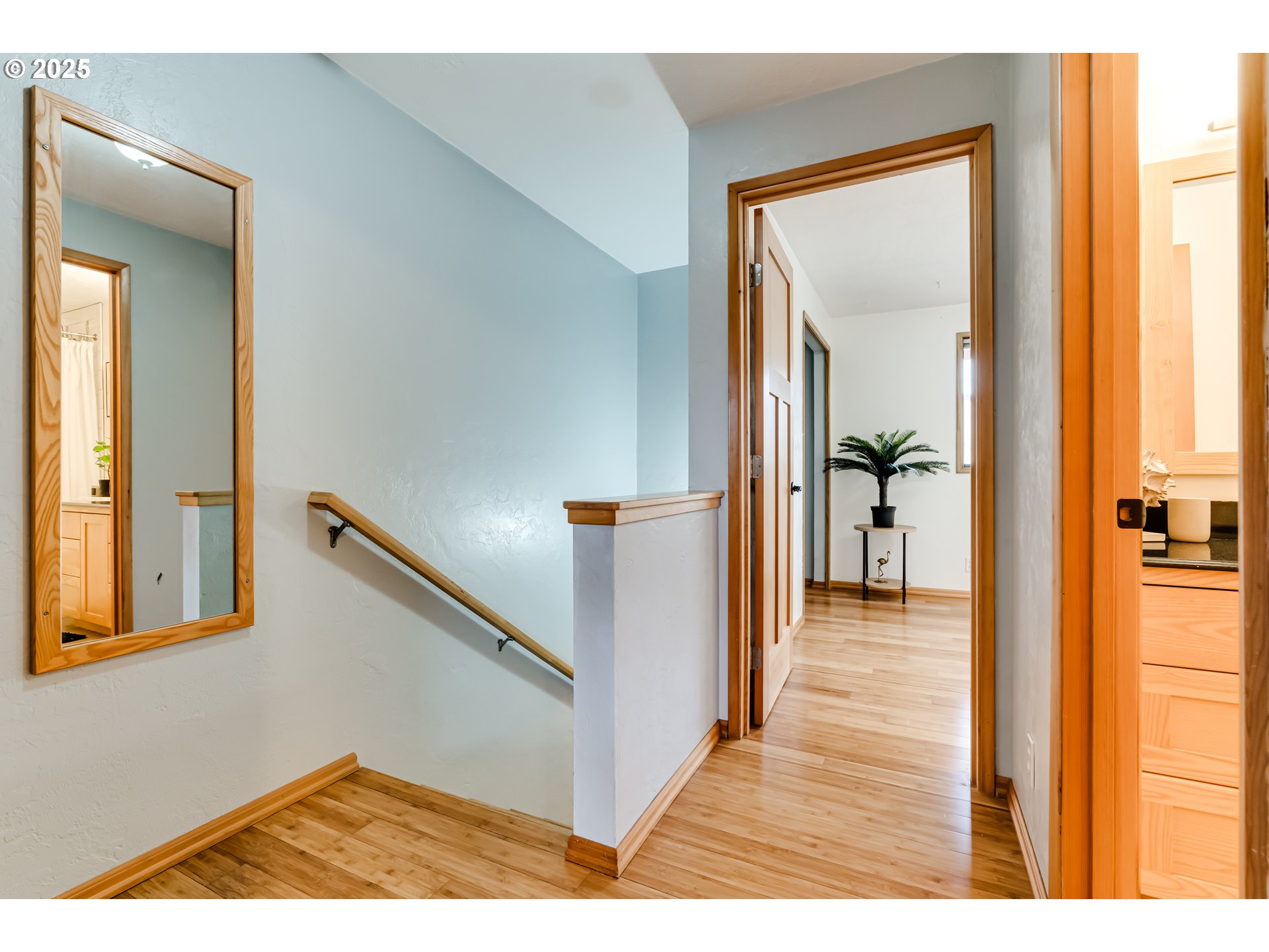 1555 Fetters Loop Eugene, OR 97402 - Photo 15 of 25 a view of a hallway with interior of the house
