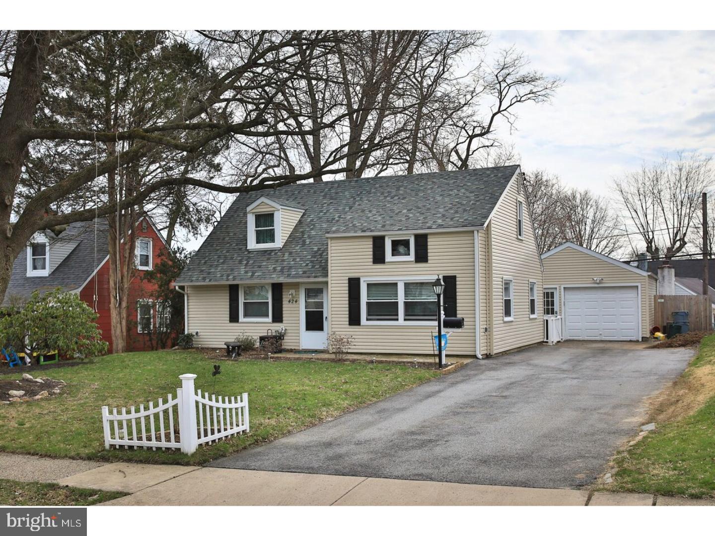 424 Tanner Road Hatboro, PA 19040 - Photo 1 of 15 Gallery Image 1