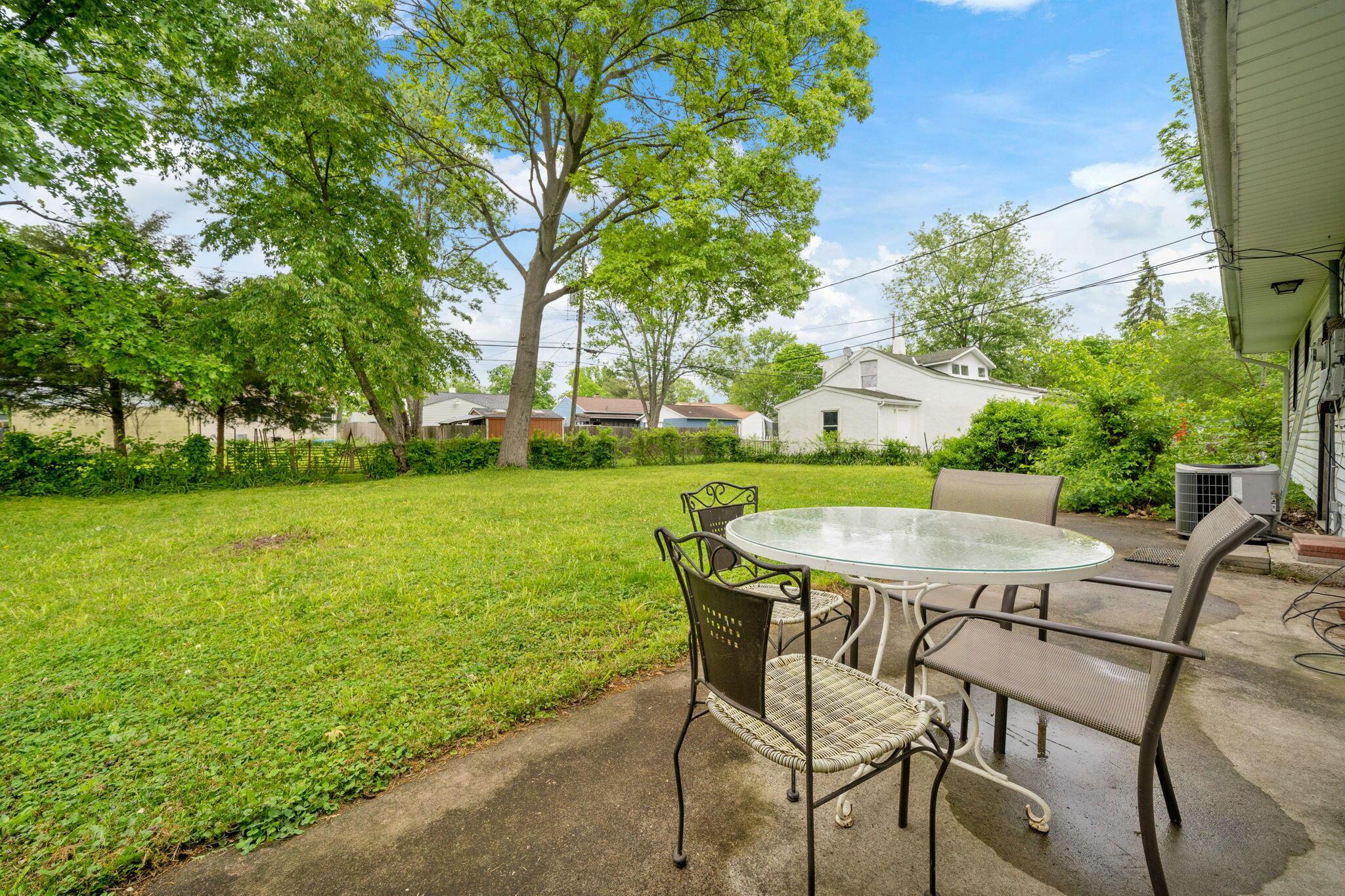 1634 Case Road Columbus, OH 43224 - Photo 34 of 40 37-web-or-mls-DSC05823