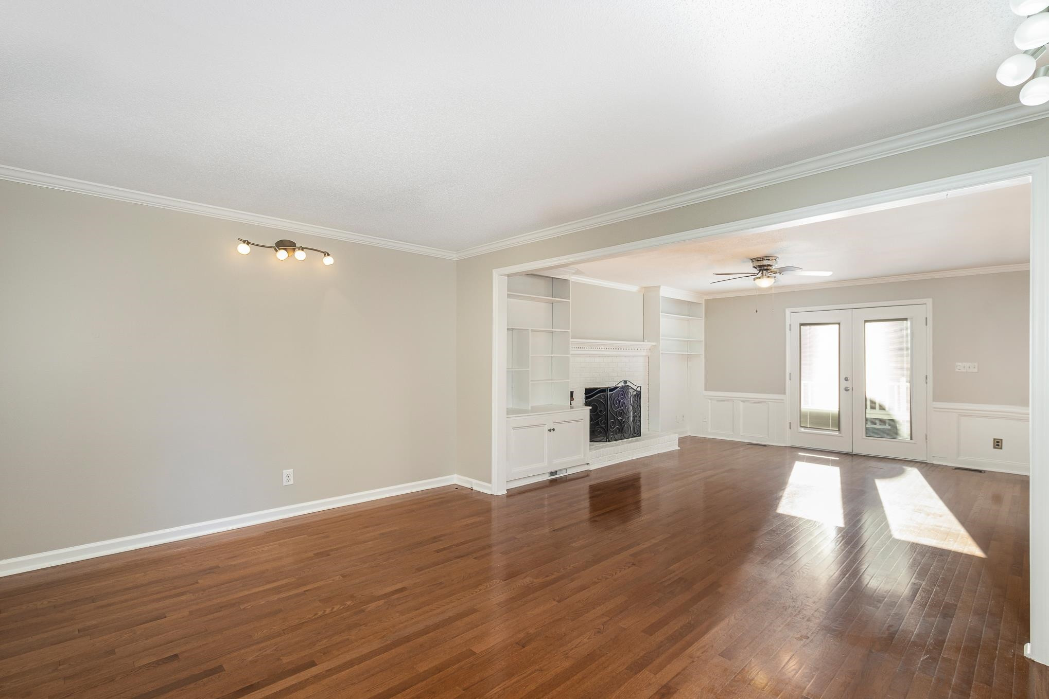 7305 Glendower Road Raleigh, NC 27613 - Photo 13 of 30 Living Room
