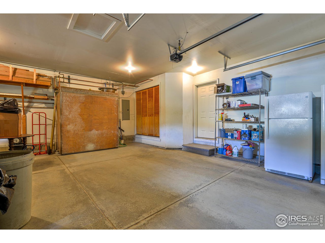 560 Stove Prairie Road Bellvue, CO 80512 - Photo 30 of 40 a view of empty room with garage