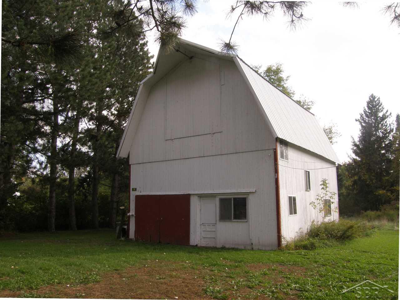 5399 Dillon Road Flushing, MI 48433 - Photo 8 of 9 31362605-7.JPG