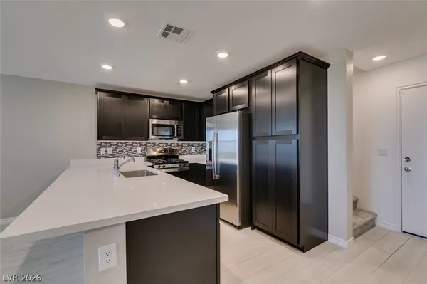 $1,994 | 6184 Rathbone Street, Las Vegas, NV 89166