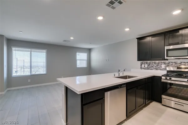 $1,994 | 6184 Rathbone Street, Las Vegas, NV 89166