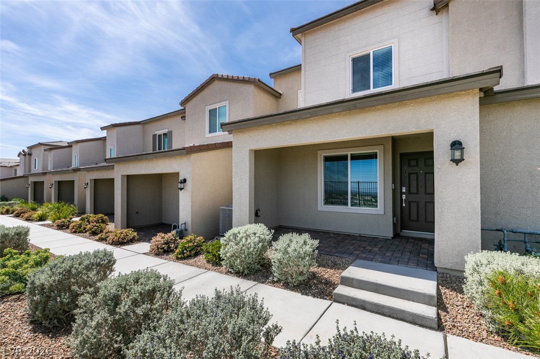 6184 Rathbone Street Las Vegas, NV 89166 - Photo 3 of 42