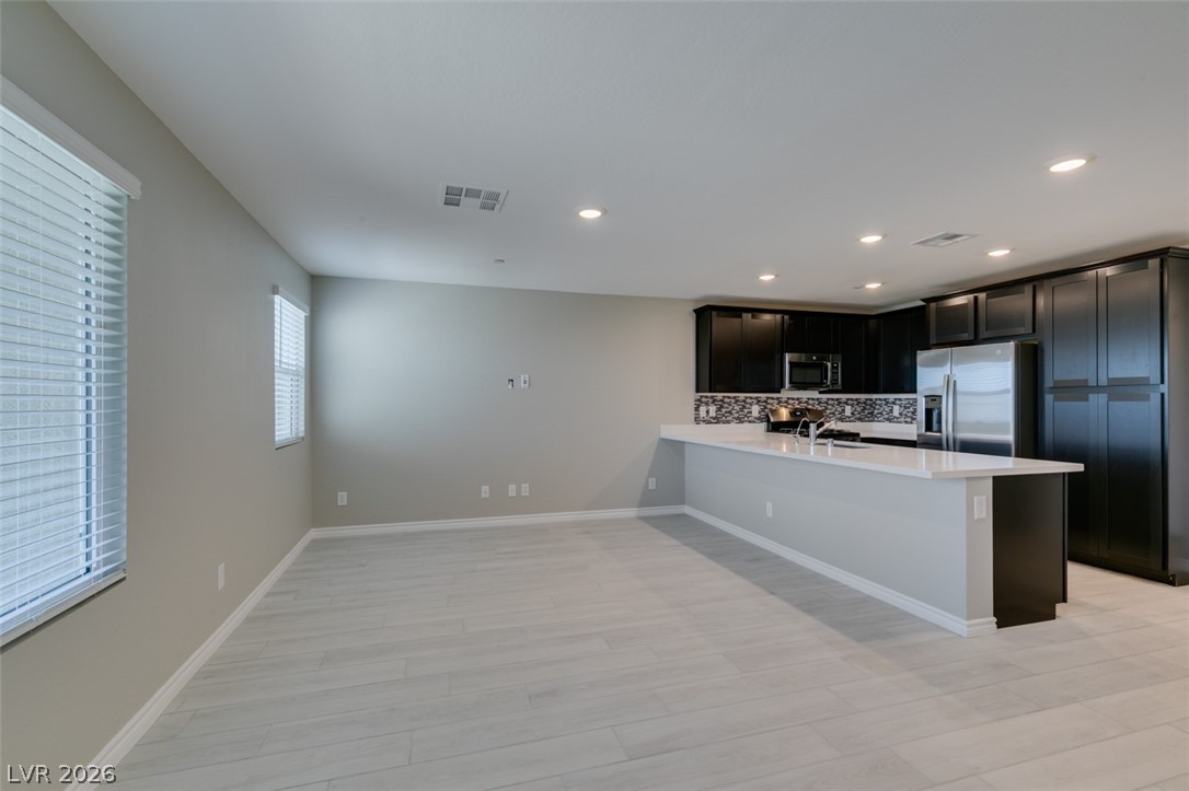 6184 Rathbone Street Las Vegas, NV 89166 - Photo 6 of 42