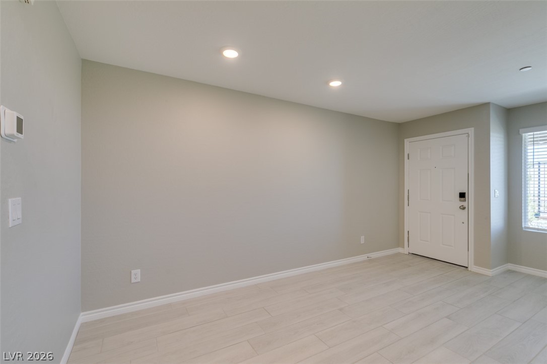 6184 Rathbone Street Las Vegas, NV 89166 - Photo 9 of 42