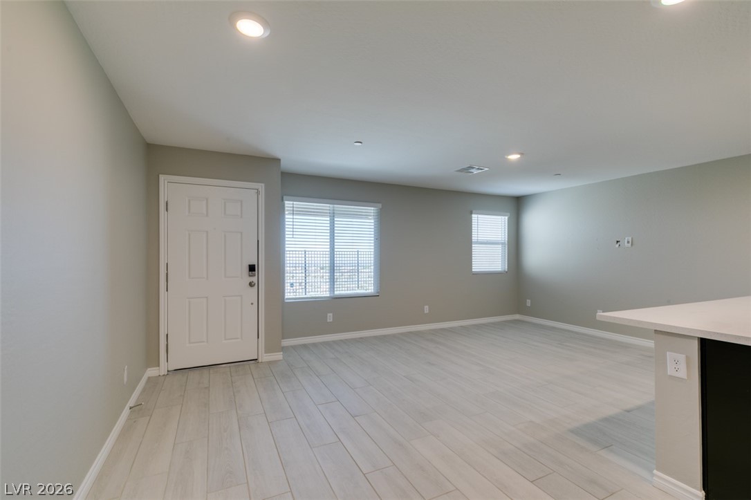 6184 Rathbone Street Las Vegas, NV 89166 - Photo 10 of 42