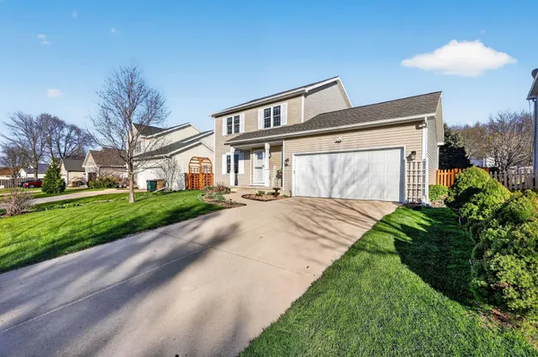 $450,000 | 1117 Glacier Hill Drive, Madison, WI 53704