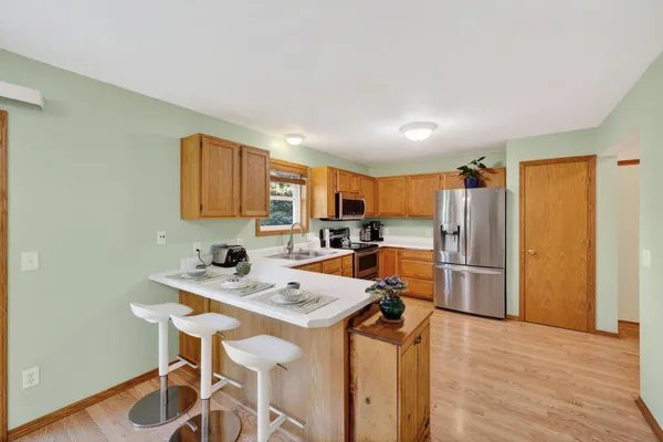 $450,000 | 1117 Glacier Hill Drive, Madison, WI 53704