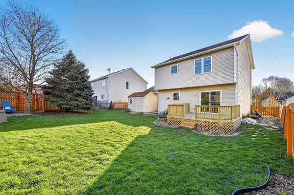 $450,000 | 1117 Glacier Hill Drive, Madison, WI 53704