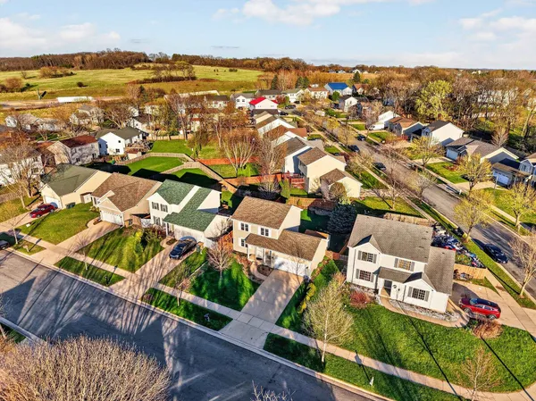 $450,000 | 1117 Glacier Hill Drive, Madison, WI 53704