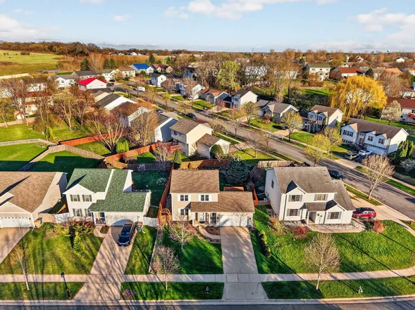 $450,000 | 1117 Glacier Hill Drive, Madison, WI 53704