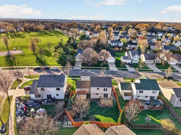 $450,000 | 1117 Glacier Hill Drive, Madison, WI 53704