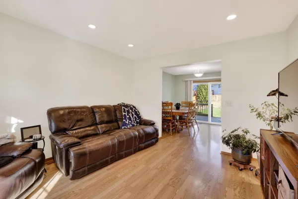 $450,000 | 1117 Glacier Hill Drive, Madison, WI 53704