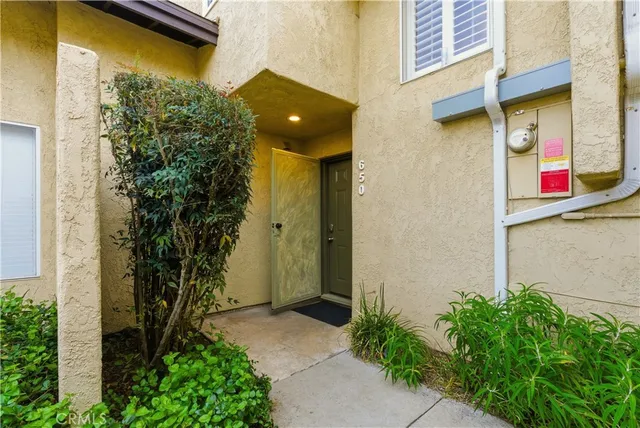 $349,999 | 650 Parkview Drive, Lake Elsinore, CA 92530