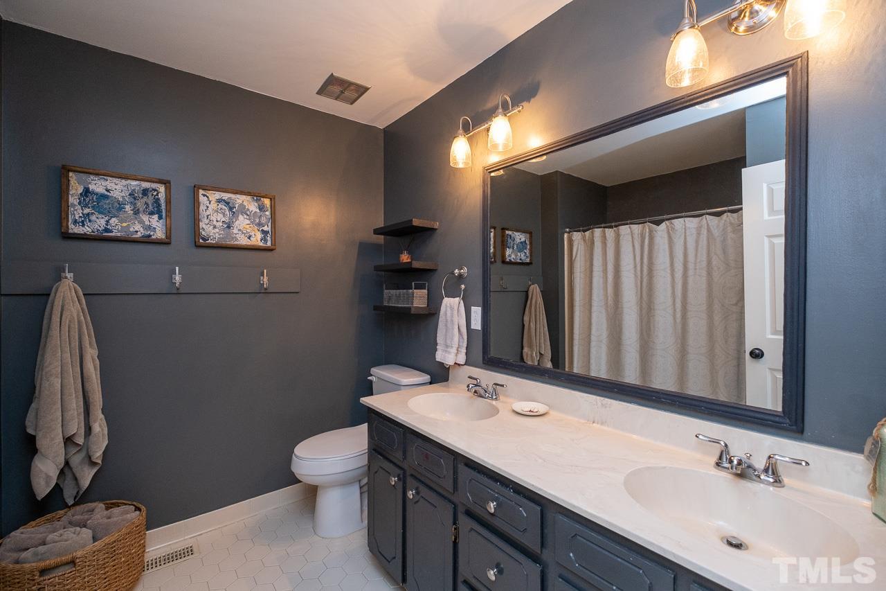 5007 Fortunes Ridge Drive Durham, NC 27713 - Photo 15 of 25 Gallery Image 15