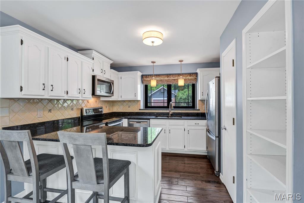 716 Ginger Wood Court Ballwin, MO 63021 - Photo 6 of 21