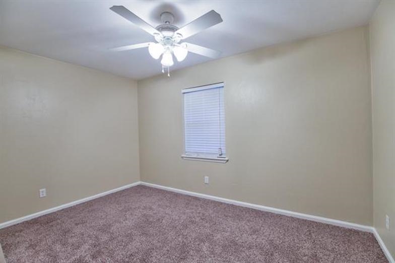 3400 Cherokee Ridge Trail Tallahassee, FL 32312 - Photo 5 of 13 Gallery Image 5