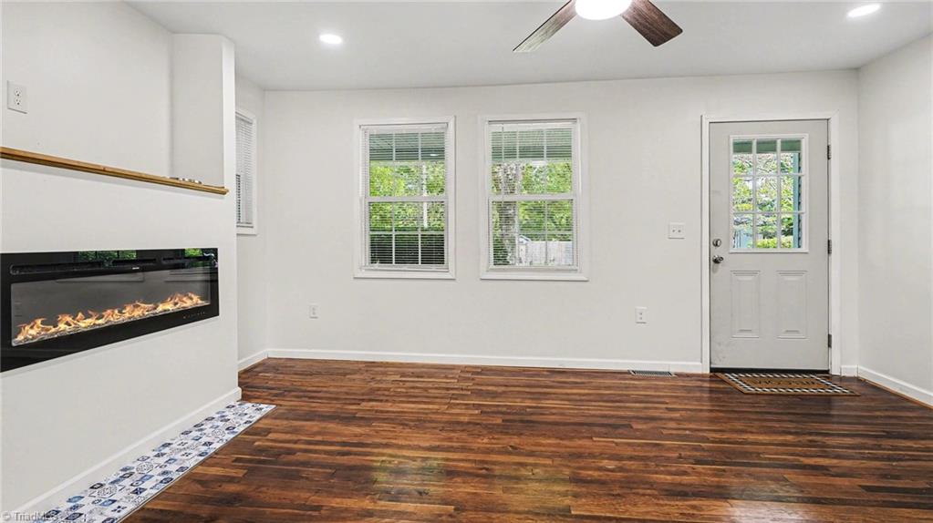 1205 Denny Street High Point, NC 27262 - Photo 13 of 29 Living Room