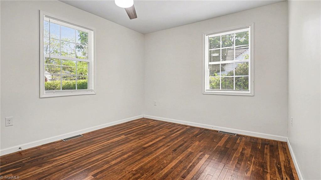 1205 Denny Street High Point, NC 27262 - Photo 24 of 29 2nd Bedroom