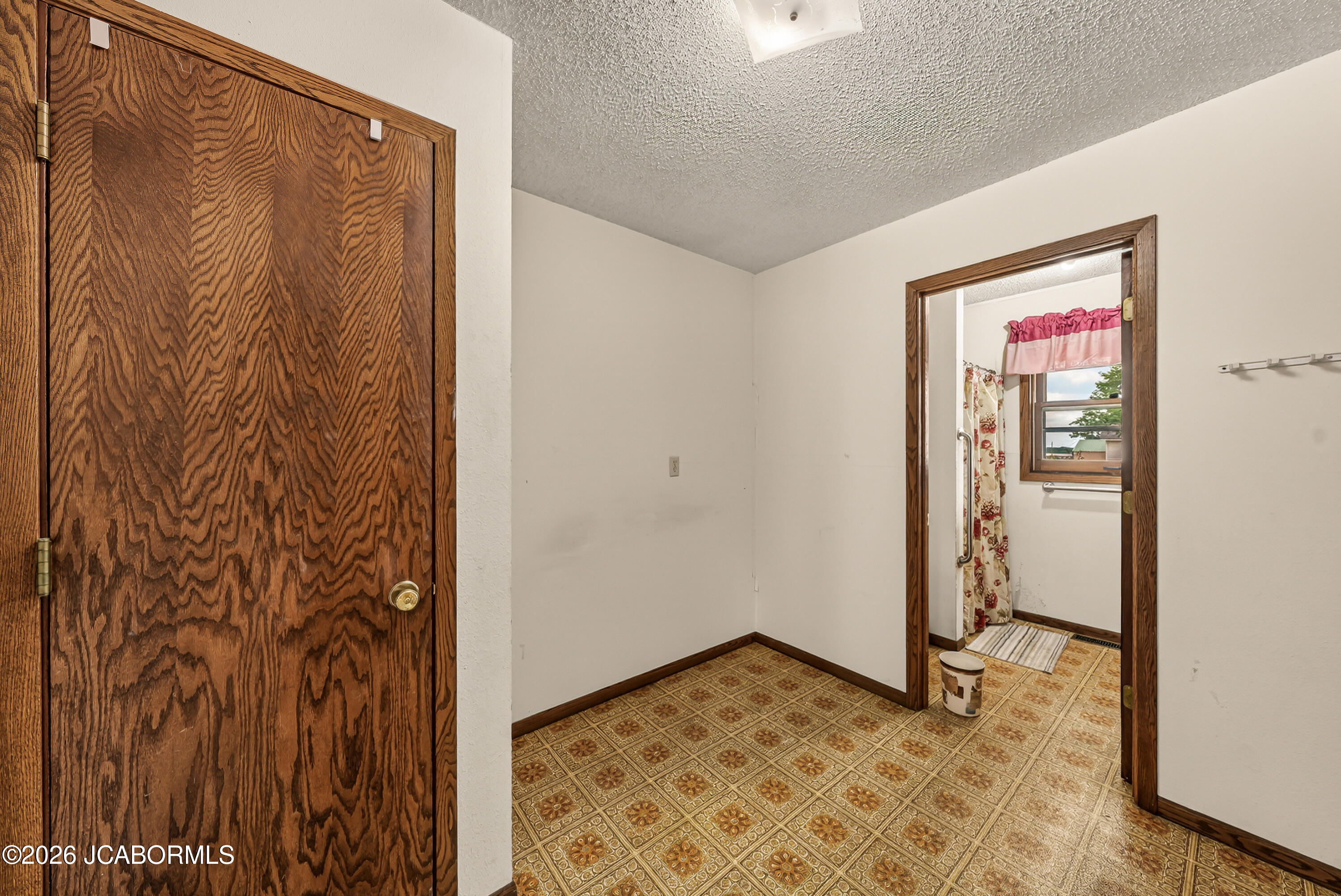 10206 State Rte 52 Versailles, MO 65084 - Photo 25 of 74