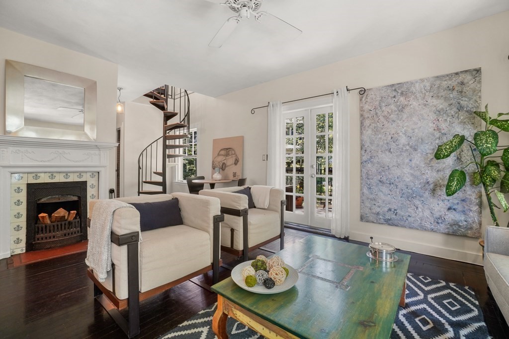 126 Kilsyth Road, Unit 3 Boston, MA 02135 - Photo 2 of 34