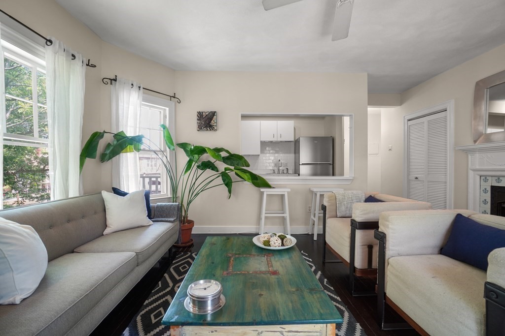 126 Kilsyth Road, Unit 3 Boston, MA 02135 - Photo 3 of 34