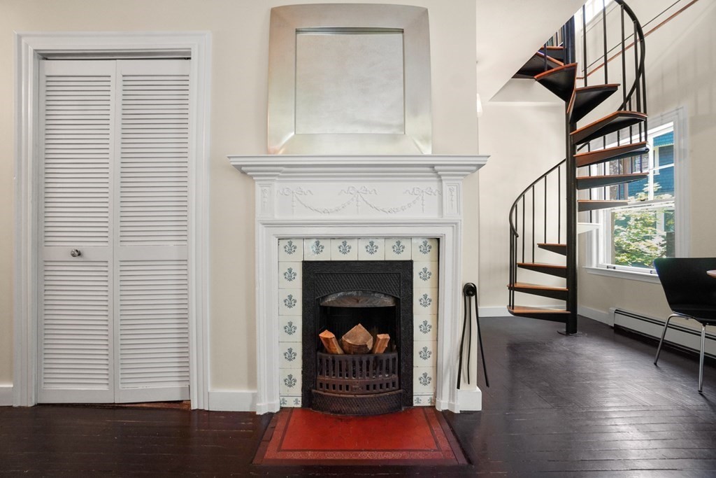 126 Kilsyth Road, Unit 3 Boston, MA 02135 - Photo 7 of 34