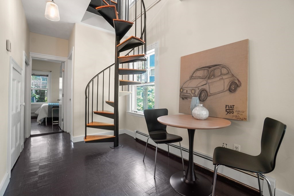 126 Kilsyth Road, Unit 3 Boston, MA 02135 - Photo 9 of 34