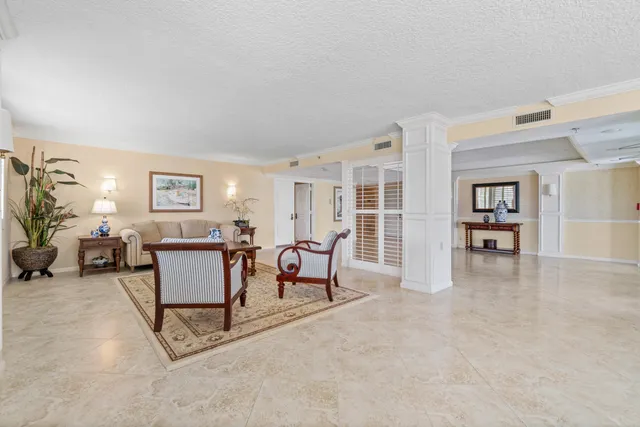 $700,000 | 500 Ocean Drive, Unit W2B, Juno Beach, FL 33408