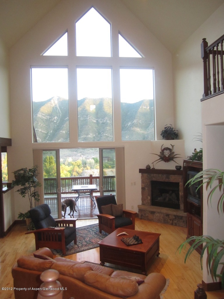 381 Faas Ranch Road New Castle, CO 81647 - Photo 10 of 30 Living room