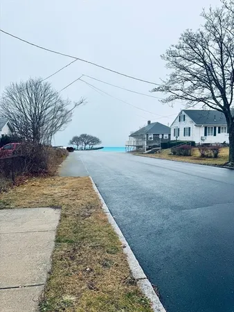 $2,000 | 15 Clara Street, Unit 1, New Bedford, MA 02744