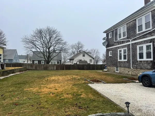 $2,000 | 15 Clara Street, Unit 1, New Bedford, MA 02744