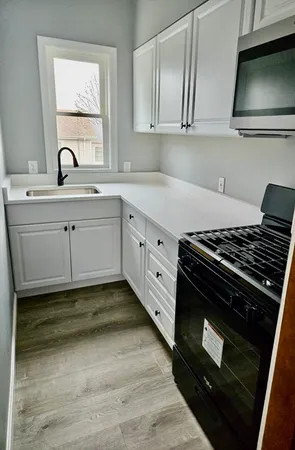 $2,000 | 15 Clara Street, Unit 1, New Bedford, MA 02744