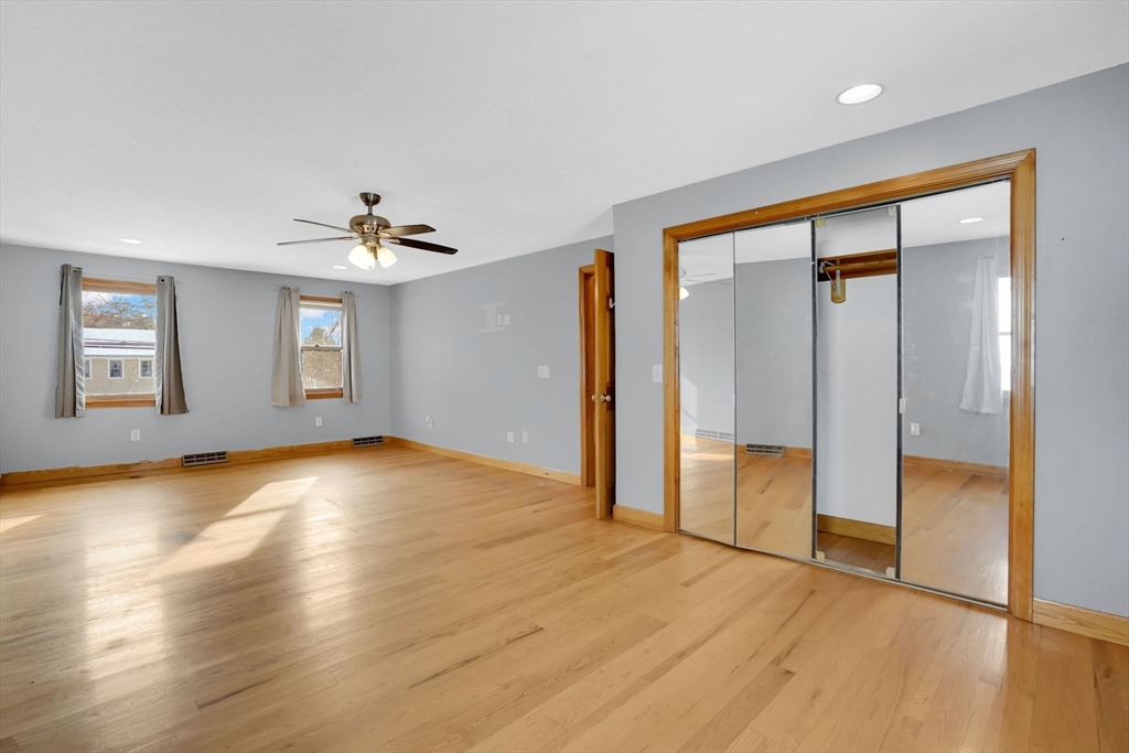 153 Prospect St Extension Westfield, MA 01085 - Photo 18 of 33