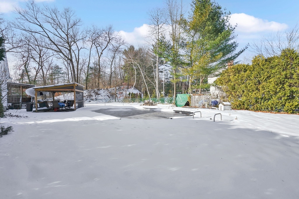 153 Prospect St Extension Westfield, MA 01085 - Photo 26 of 33